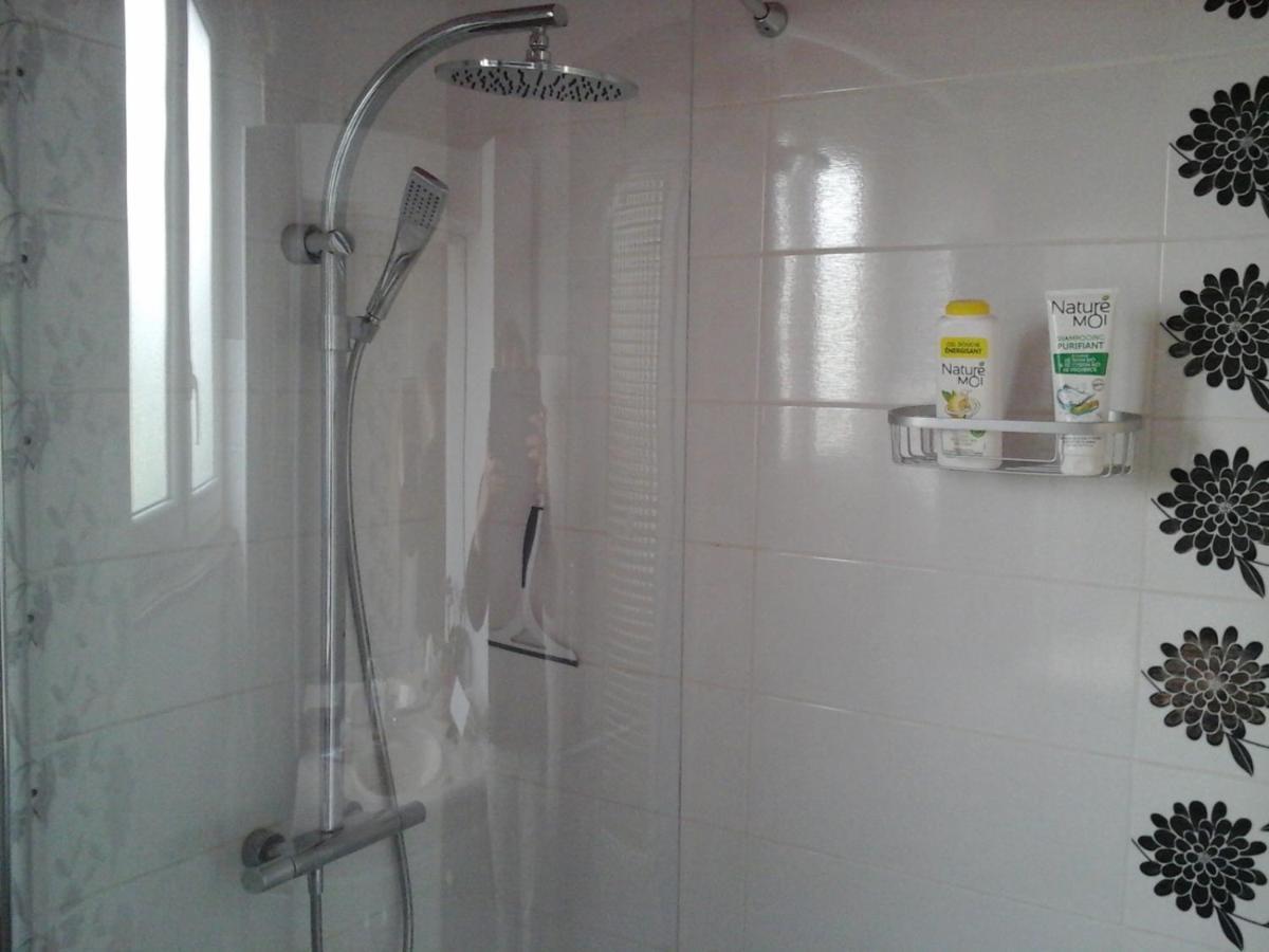 Chez Evelyne Chambre D'Hotes Chez L'Habitant Verdun-sur-Meuse Esterno foto