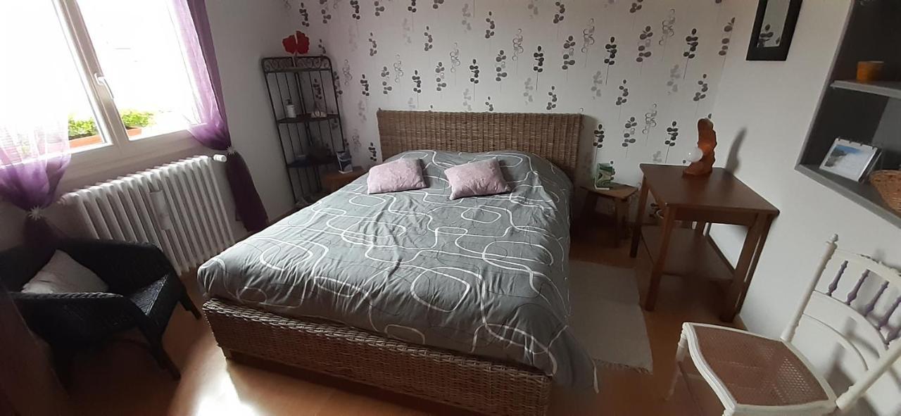 Chez Evelyne Chambre D'Hotes Chez L'Habitant Verdun-sur-Meuse Esterno foto